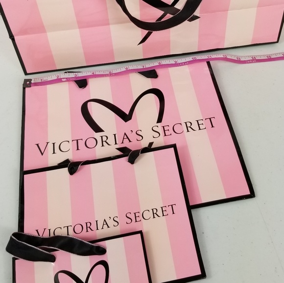 Lot of 5 Victoria secret Gift Bags (4 Sizes) - Picture 5 of 7